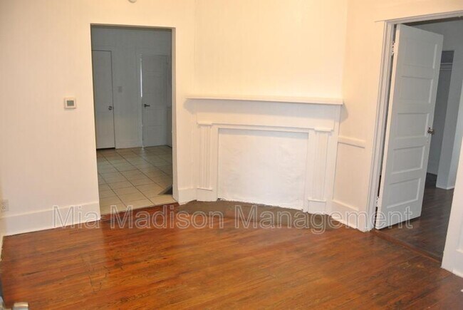 Foto del edificio - 1712 Lennox Ct