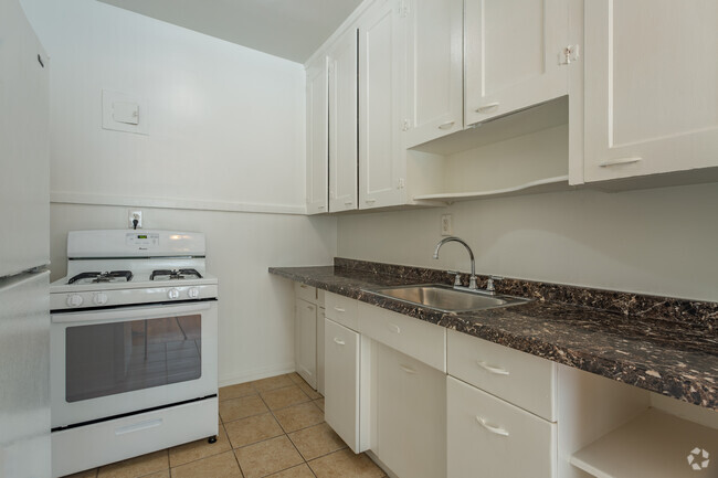 Westcourt Kitchen - Bellecliff & Lakewood Area