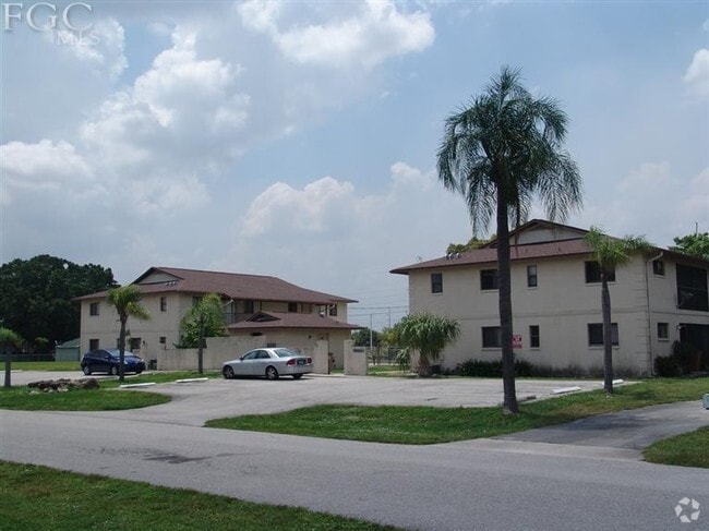 Building Photo - Gemini Apartments