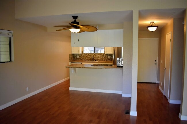 Building Photo - 3290 Rockview Pl