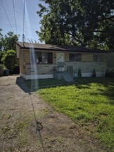 Building Photo - 10078 Green Valley Dr
