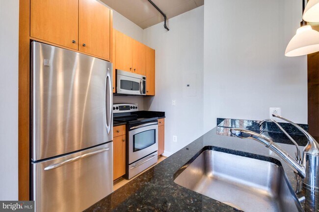 Foto del edificio - 520 John Carlyle St