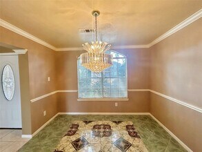 Building Photo - 12422 Glenleigh Dr