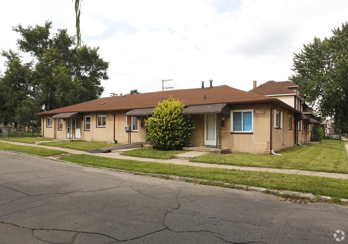 Primary Photo - Wells Apartments