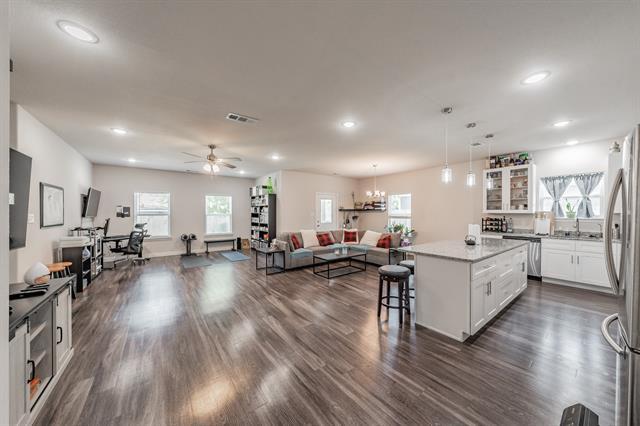 Foto del edificio - 3501 Dillard St