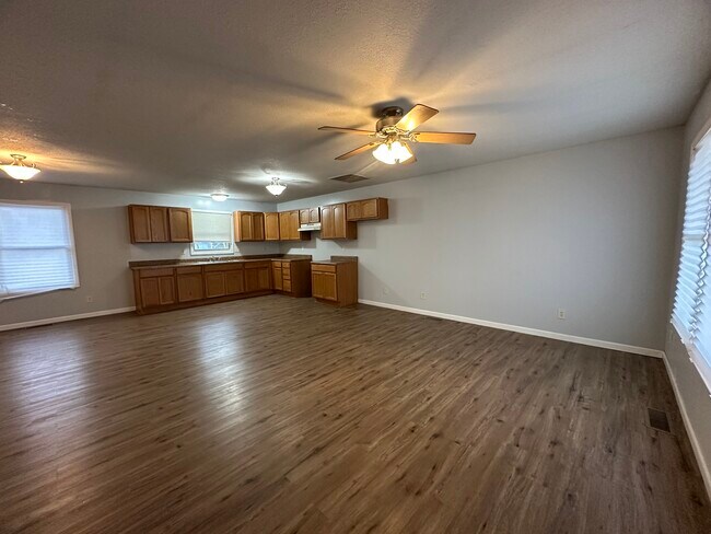 Foto del edificio - 104 W Davis St