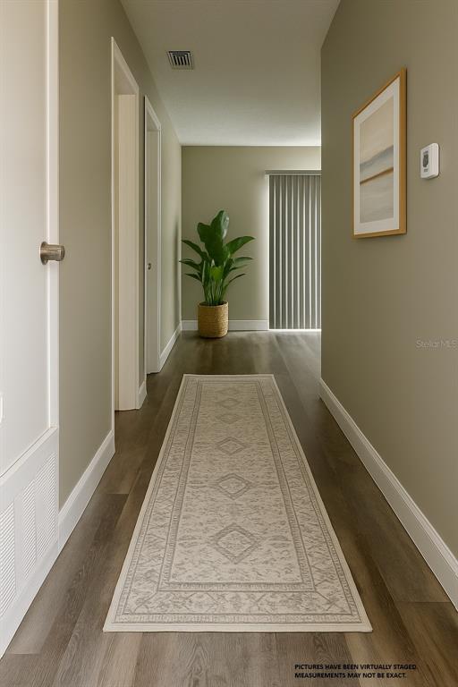 Foto del edificio - 10111 Berry Field Ct