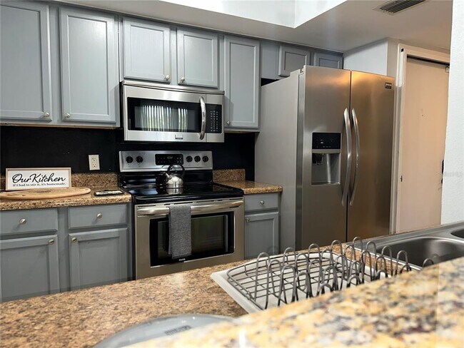 Building Photo - 2618 Cove Cay Dr
