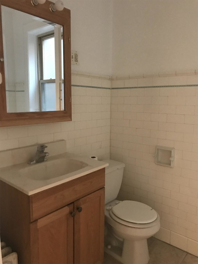 Foto del edificio - 420 E 81st St