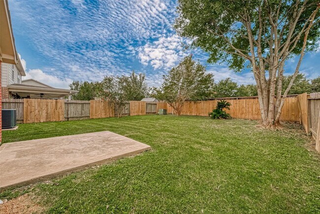 Foto del edificio - 9234 Windswept Grove Dr