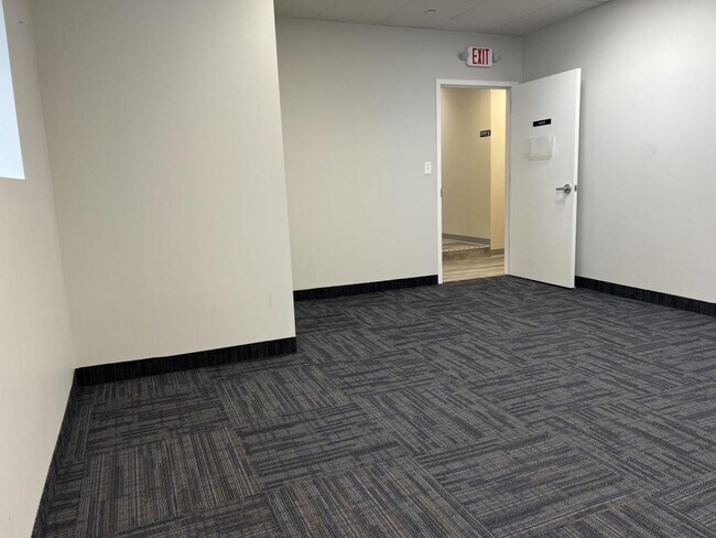 Foto del edificio - 2025 Central Park Ave