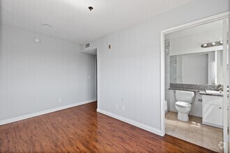 2BD, 2BA - 900SF - Primary Bedroom - Hoover Hilltop