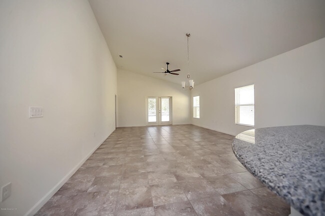 Building Photo - 1033 Musgrass Cir