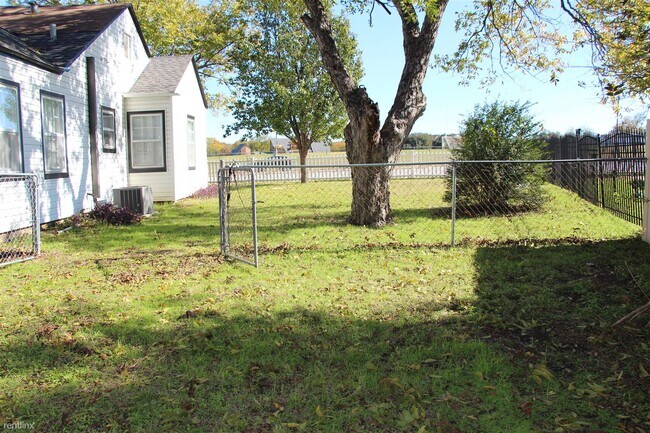 Foto del edificio - 3 br, 1 bath House - 2112 Ederville Road