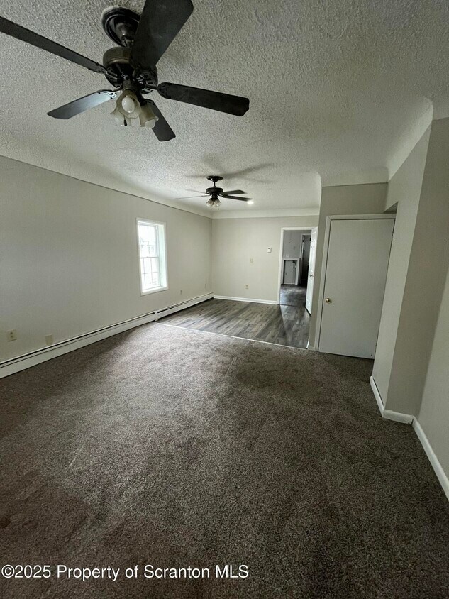 Foto principal - 1206 Main St