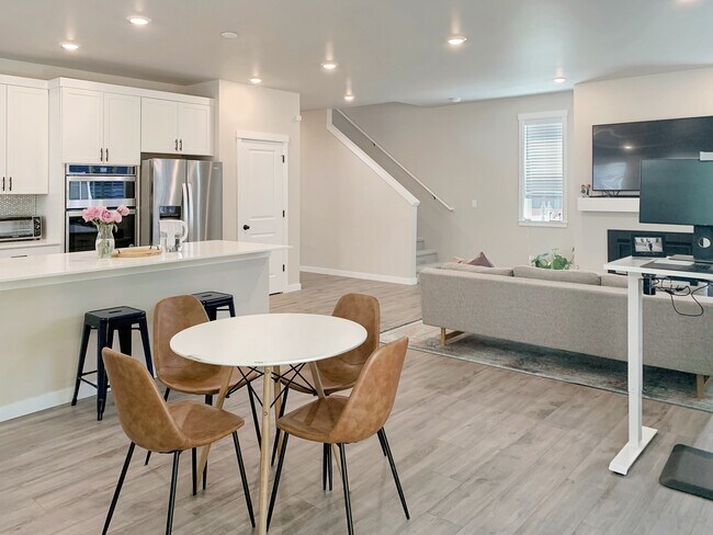 Open Floorplan - 25227 176th Ave SE