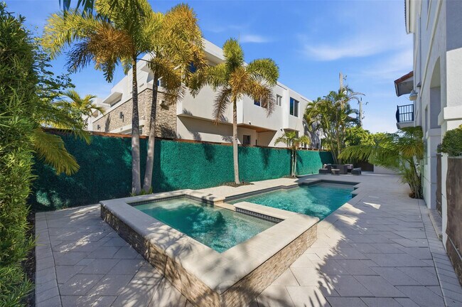 Foto del edificio - 2515 NE 18th St