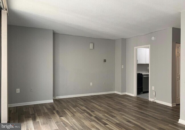 Foto del edificio - 4242 East-West Hwy