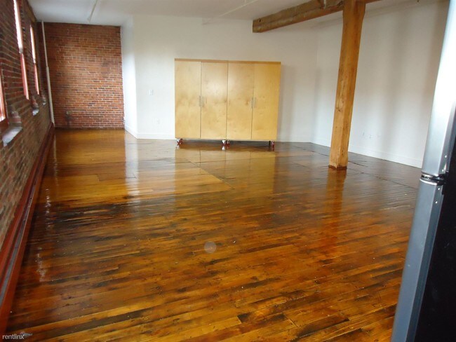 Building Photo - 1 br, 1 bath  - 789 Tremont St #2E