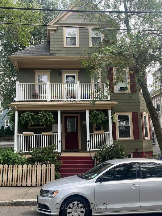 Building Photo - 163 Willow Ave