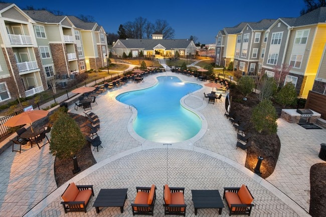 Garrett West - Garrett West Apartments