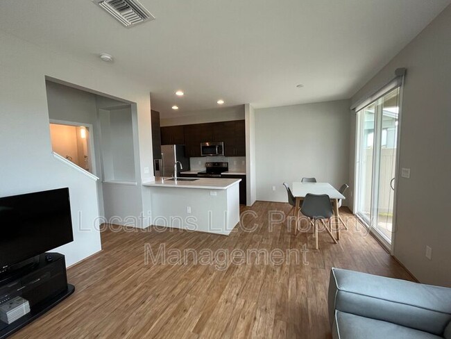 Building Photo - 91-1841-1841 Keaunui Dr