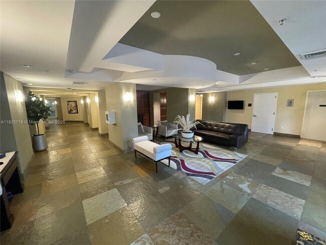 Building Photo - 1755 E Hallandale Beach Blvd