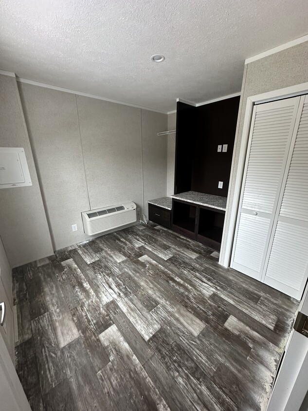 Foto del edificio - Brand new 1 bed/1 bath Tiny Home