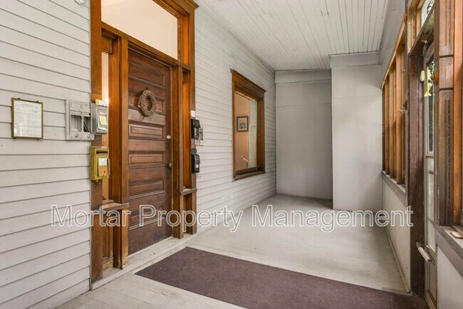 Foto del edificio - 438 University Ave SE
