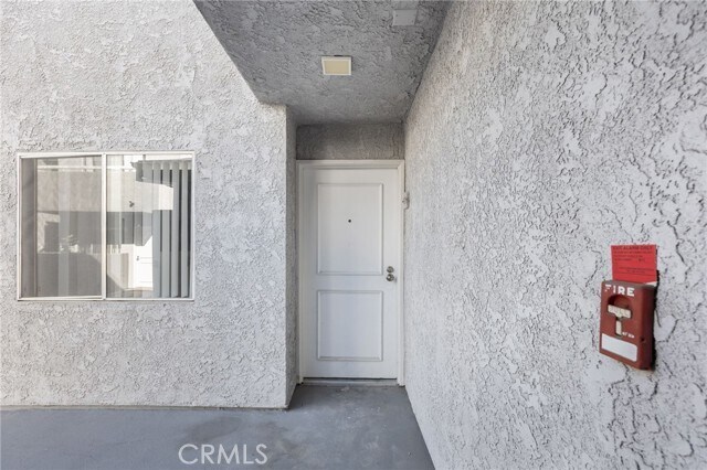 Building Photo - 4406 Cahuenga Blvd