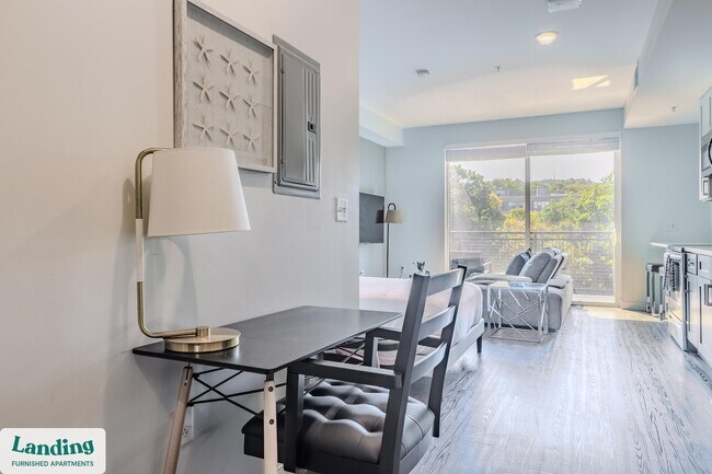 Foto del edificio - 210 E Green St