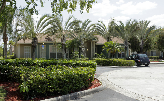 Building Photo - San Sherri Villas Apartments