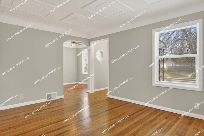 Building Photo - Charming 3-bedroom Bungalow with Brand-New Kitchen in Warren!