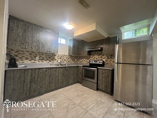 Building Photo - Spacious 2-Bedroom Basement Apartment in Brampton | All Utilities Included