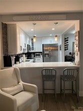 Building Photo - 2201 Brickell Ave