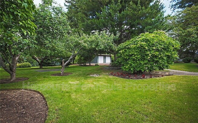 Photo - 2 Webster Pl Apartment