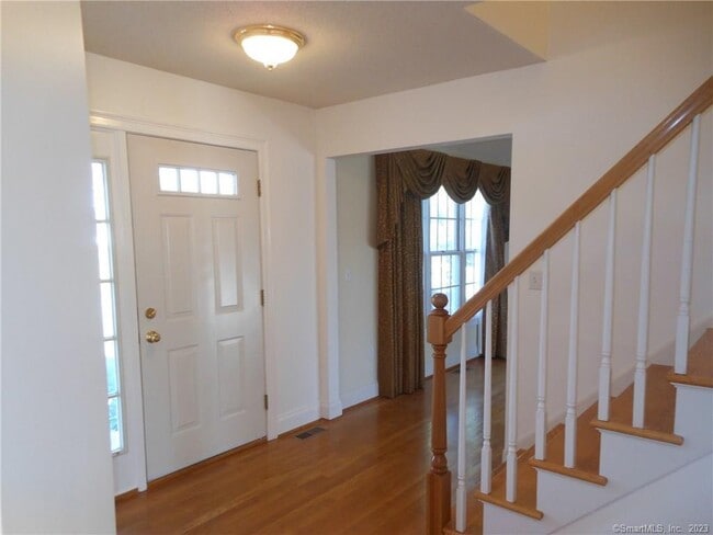 Building Photo - 29 Skyview Terrace