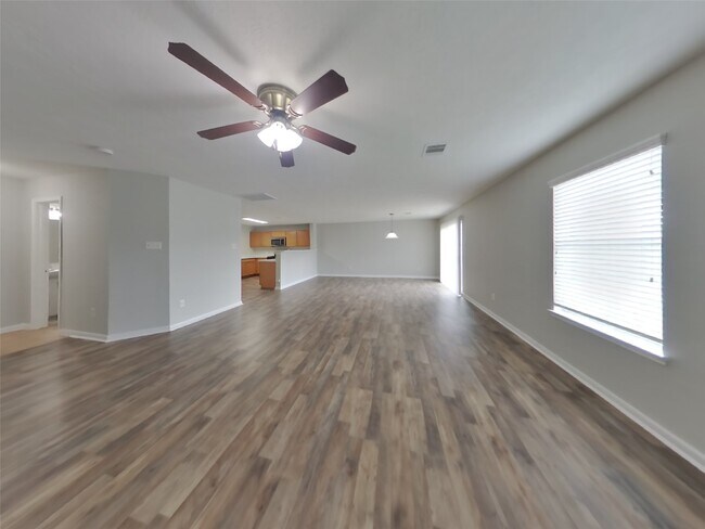 Building Photo - 29315 Legends Bluff Dr