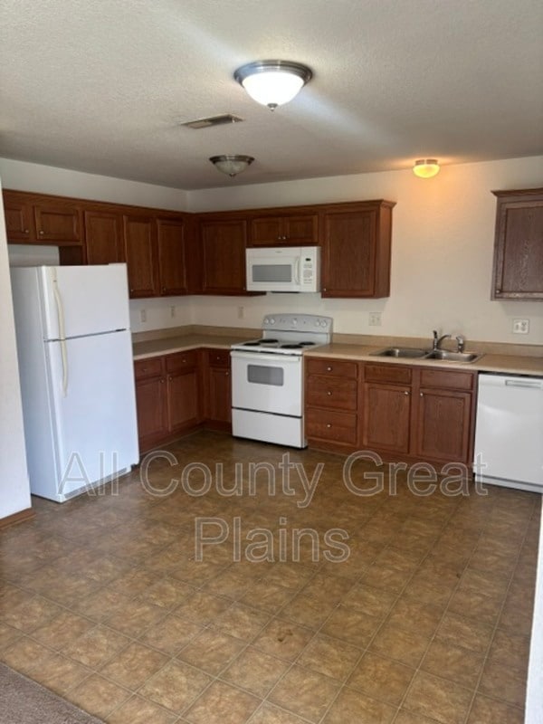Building Photo - 1104 Fall Mdw Ln