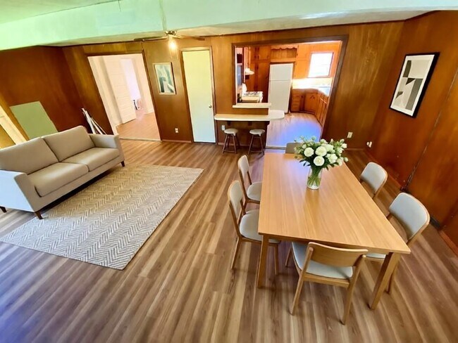 Foto del edificio - 1836 Rivercrest St