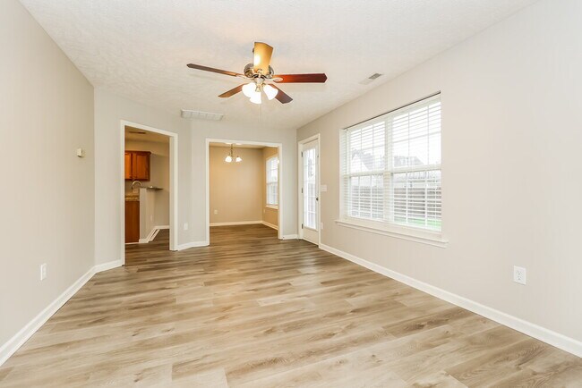 Building Photo - 2813 Painted Pony Dr