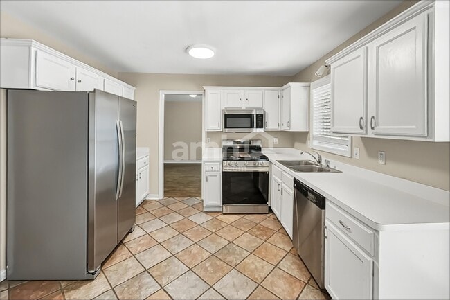 Building Photo - 5430 Harris Creek Dr
