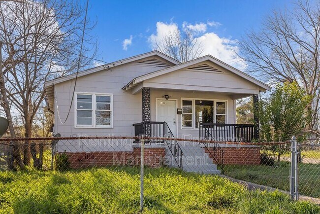 Foto del edificio - 1402 Bragg St