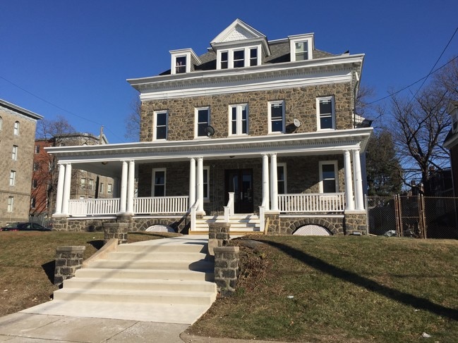 Building Photo - Nassau Mansion