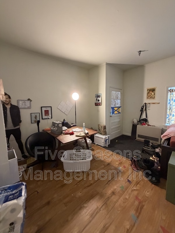 Building Photo - 194 North St