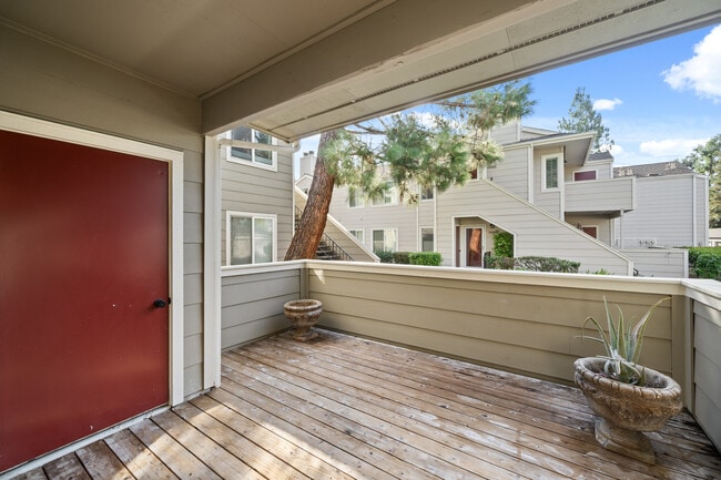 Building Photo - 104 Norris Canyon Place