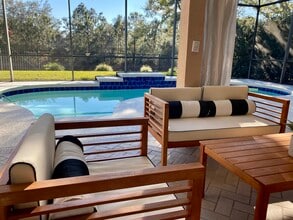 Building Photo - 405 W Silverthorn Ln Building Photo - 405 W Silverthorn Ln