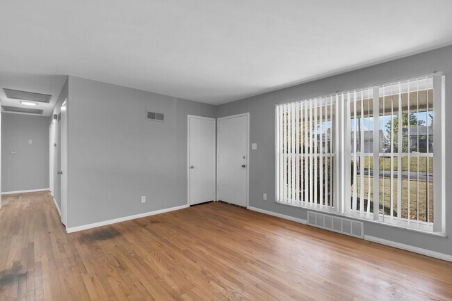 Foto del edificio - Spacious Single Family Home In Florissant with a Walk Out Basement!!