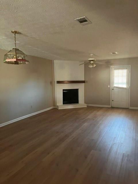 Foto del edificio - 1290 Knoll Ct NW