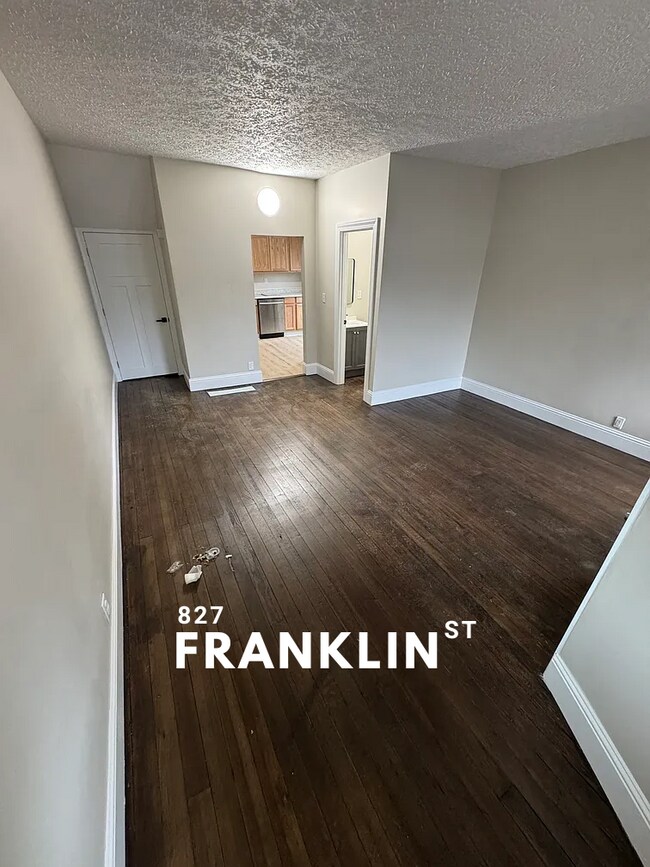 Foto del edificio - 827 Franklin St